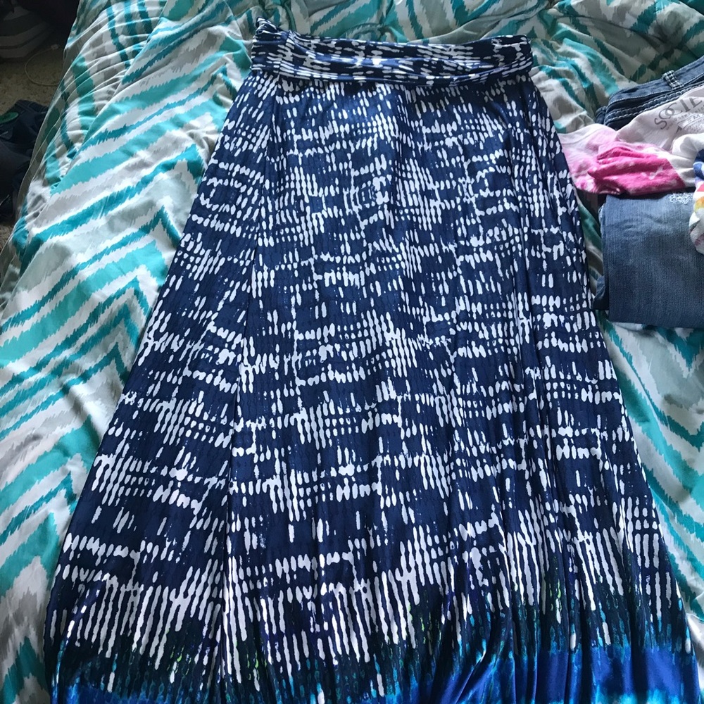 Super fun Maxi skirt❤️
